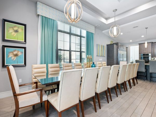 Luxury 9 Bedroom Pool Home with Movie Room