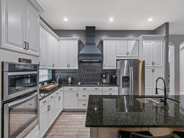 Exquisite 6-Bedroom Vacation Pool Home In Reunion - Lots of Family Fun!