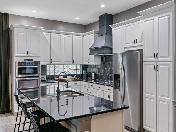 Exquisite 6-Bedroom Vacation Pool Home In Reunion - Lots of Family Fun!