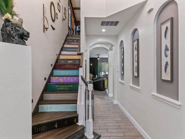 Exquisite 6-Bedroom Vacation Pool Home In Reunion - Lots of Family Fun!