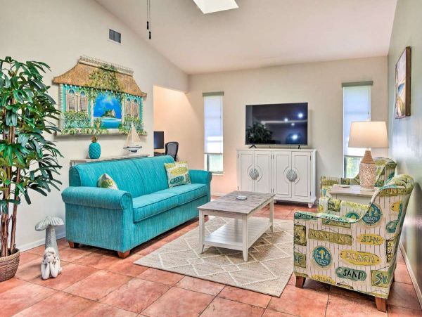 Canal Front Pool Home with 3 Bedrooms in Port Charlotte