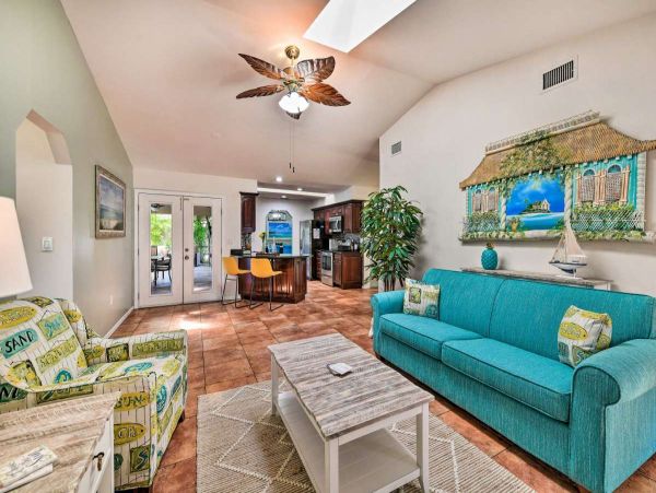 Canal Front Pool Home with 3 Bedrooms in Port Charlotte