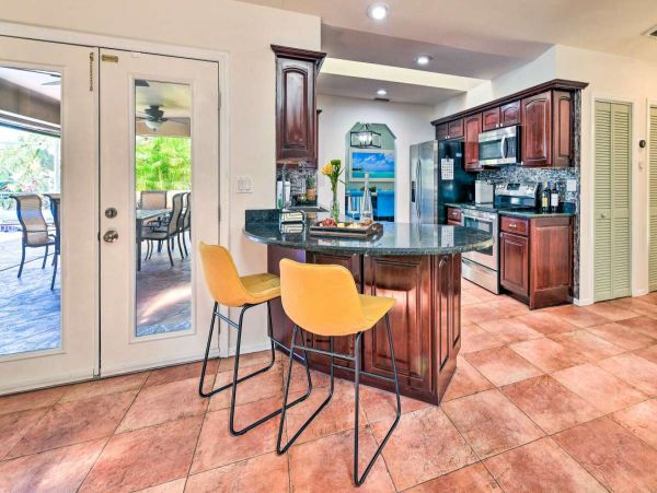 Canal Front Pool Home with 3 Bedrooms in Port Charlotte