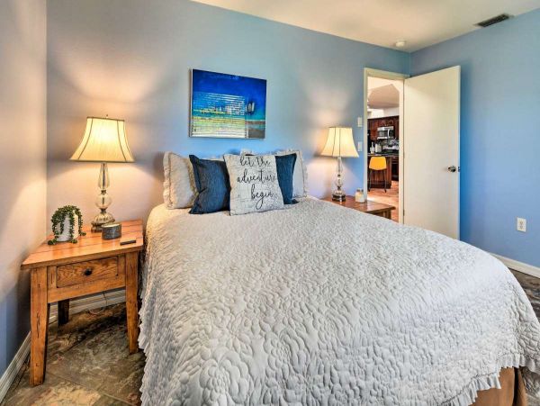 Canal Front Pool Home with 3 Bedrooms in Port Charlotte