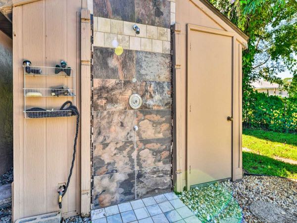 Canal Front Pool Home with 3 Bedrooms in Port Charlotte