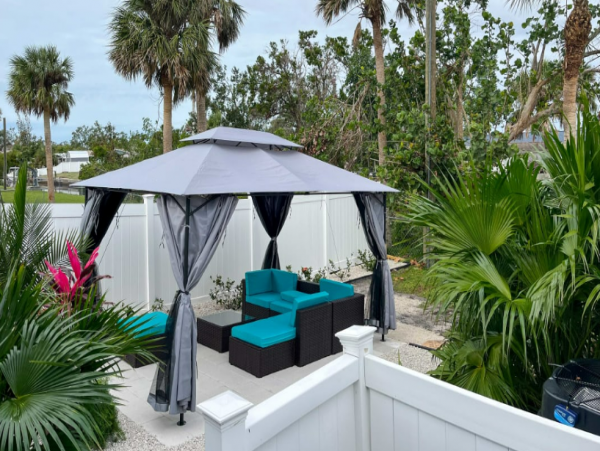 Englewood 4 Bedroom Bayfront Home