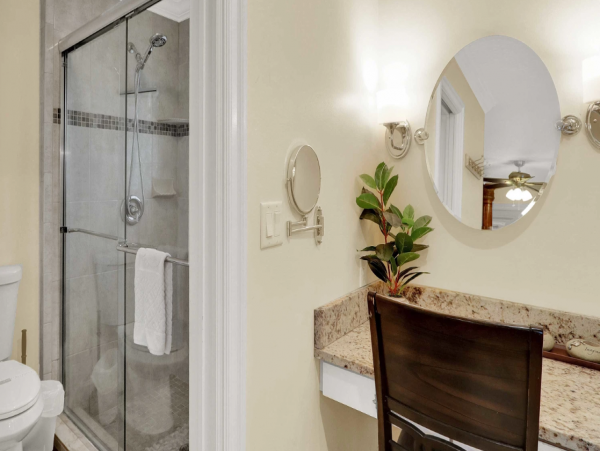 Charming 3 Bedroom Vacation Home with Private Pool