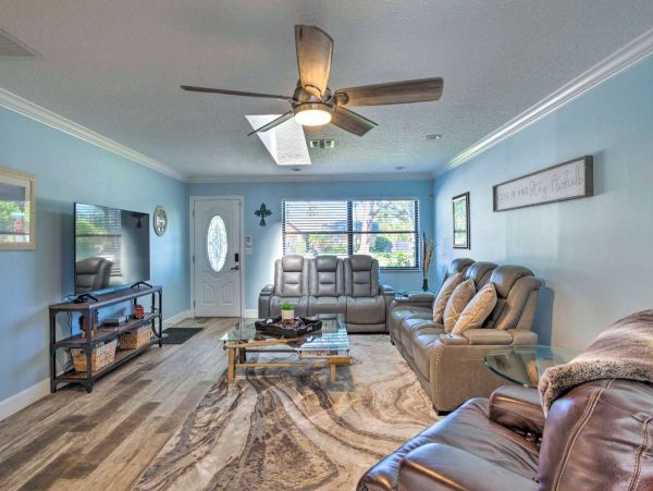 Charming 3 Bedroom Vacation Home with Private Pool