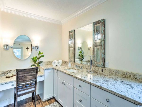 Charming 3 Bedroom Vacation Home with Private Pool
