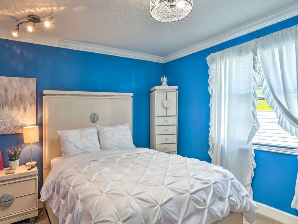 Charming 3 Bedroom Vacation Home with Private Pool