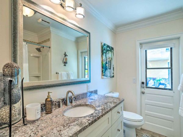 Charming 3 Bedroom Vacation Home with Private Pool
