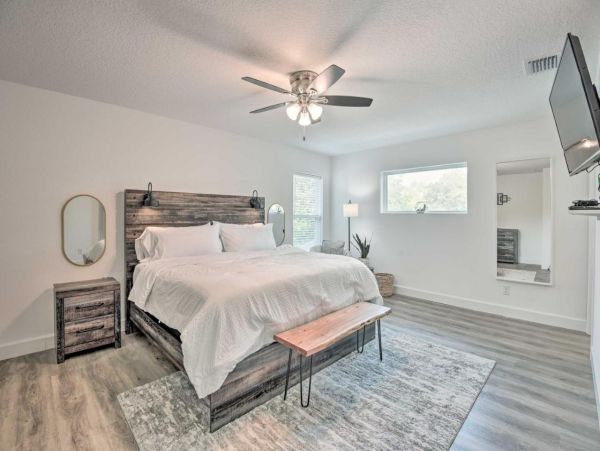 Sarasota 4 Bedroom Home with Private Pool