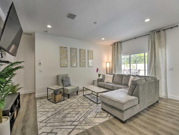 Sarasota 4 Bedroom Home with Private Pool