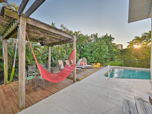 Charming Vacation Pool Home in Marco Island Sleeps 8 Guests
