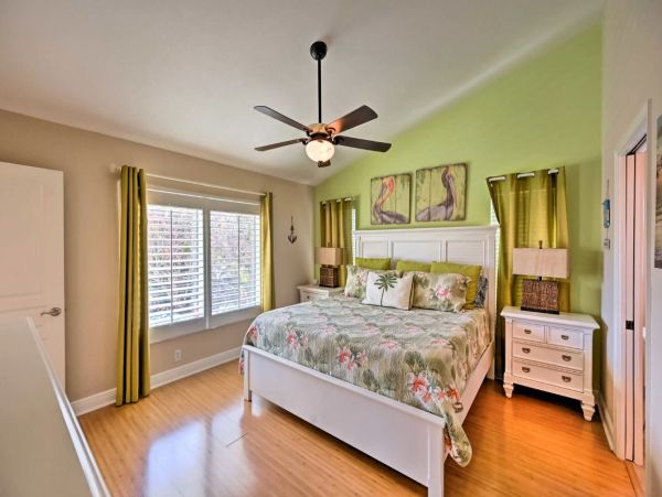 Charming Vacation Pool Home in Marco Island Sleeps 8 Guests