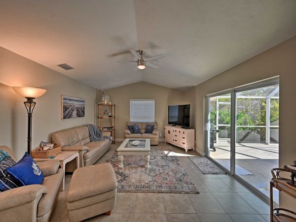 Marco Island Vacation Pool Home Close to Beach