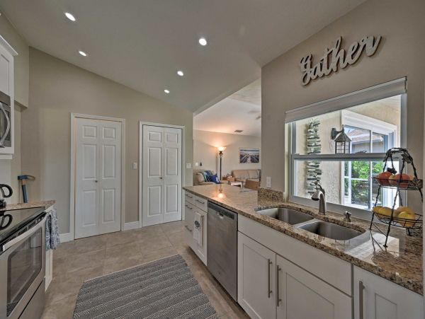 Marco Island Vacation Pool Home Close to Beach
