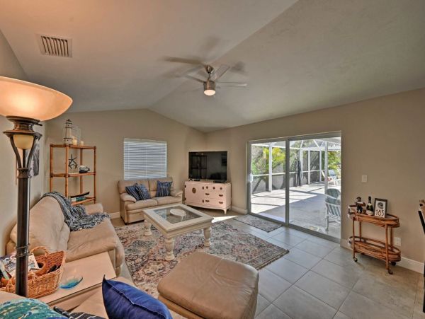 Marco Island Vacation Pool Home Close to Beach