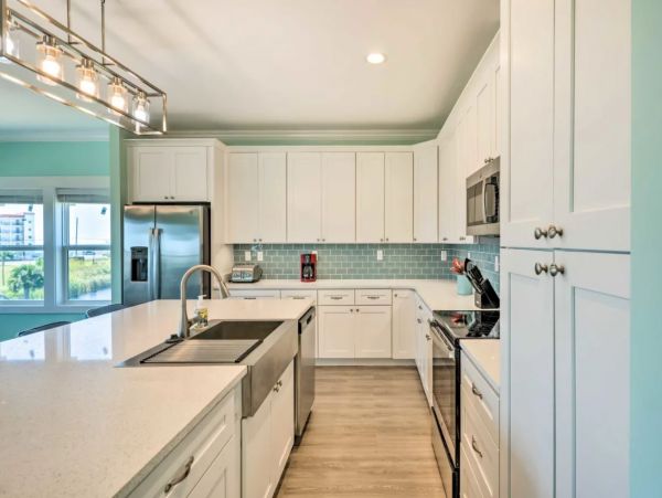 Mexico Beach Vacation Home Short Walk to Beach Sleeps 6