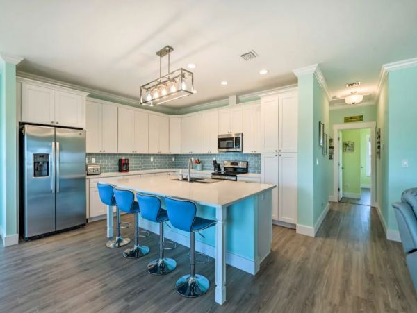 Mexico Beach Vacation Home Short Walk to Beach Sleeps 6