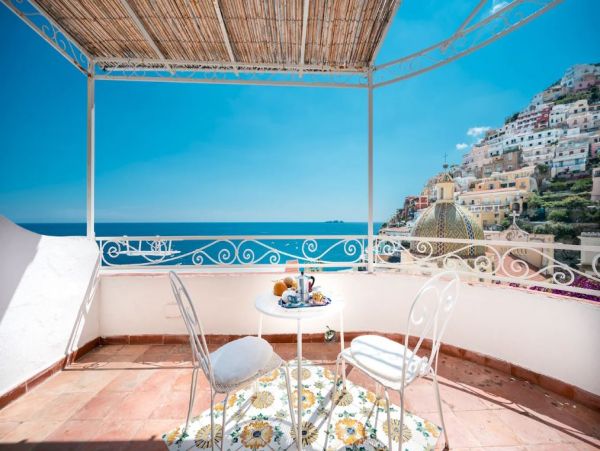 Gorgeous Vacation Villa in Positano with Amazing Views