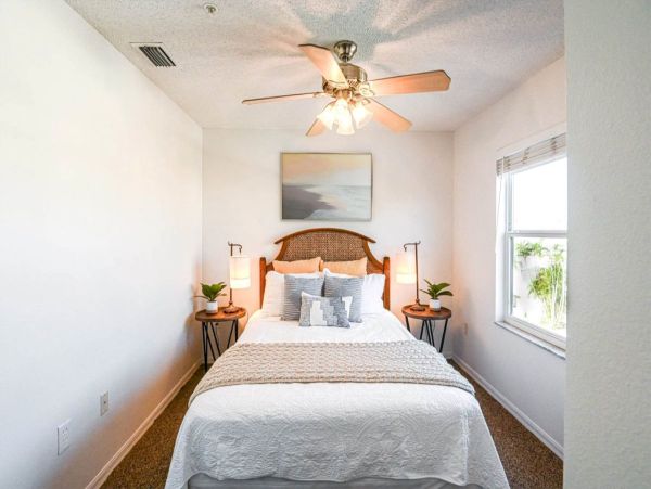 Holmes Beach Three Bedroom Waterfront Vacation Townhome
