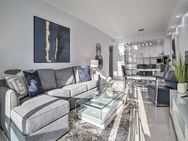Sunny Isles Resort Condo 1/2 mile to the beach