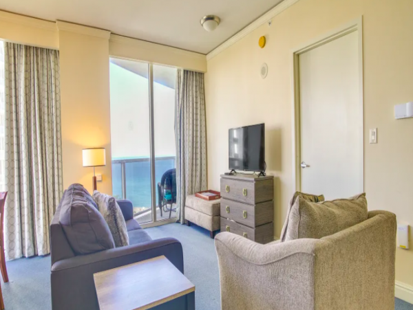 Beachfront High rise Condo with Pool & Tennis court