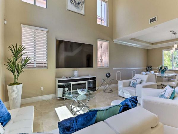 Miami Beach 4 Bedroom Home with Pool & Dock