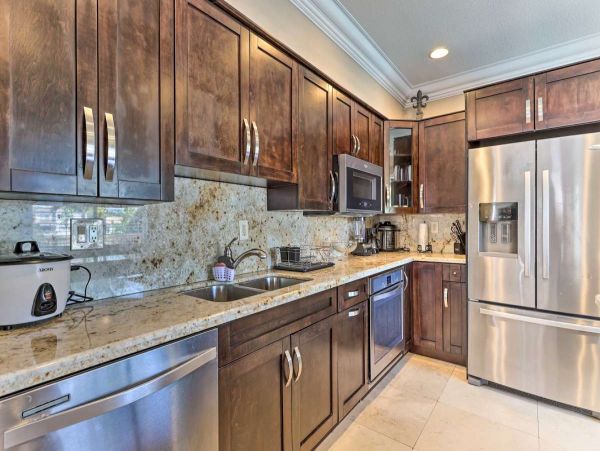 Miami Beach 4 Bedroom Home with Pool & Dock