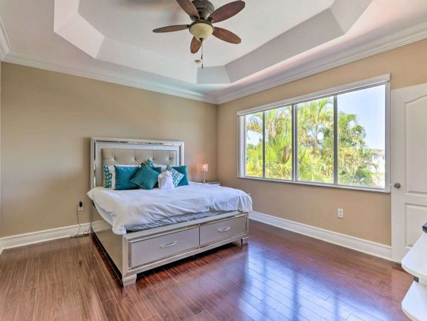 Miami Beach 4 Bedroom Home with Pool & Dock
