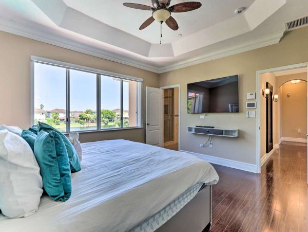 Miami Beach 4 Bedroom Home with Pool & Dock