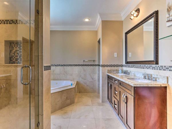 Miami Beach 4 Bedroom Home with Pool & Dock