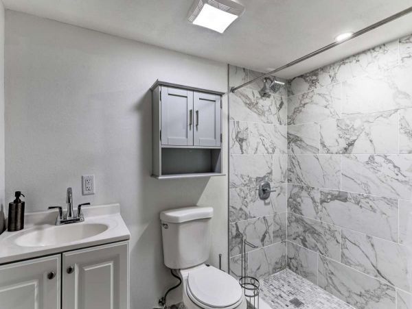 Miami Beach 4 Bedroom Home with Pool & Dock