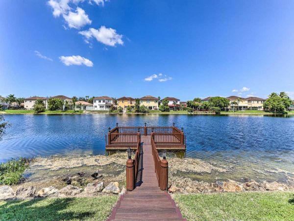 Miami Beach 4 Bedroom Home with Pool & Dock