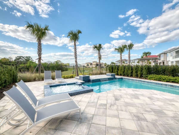 Bears Den Luxury Rental on 18th Hole