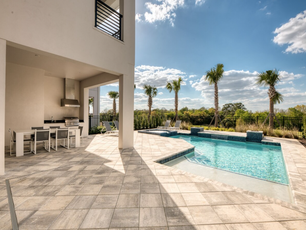 Bears Den Luxury Rental on 18th Hole