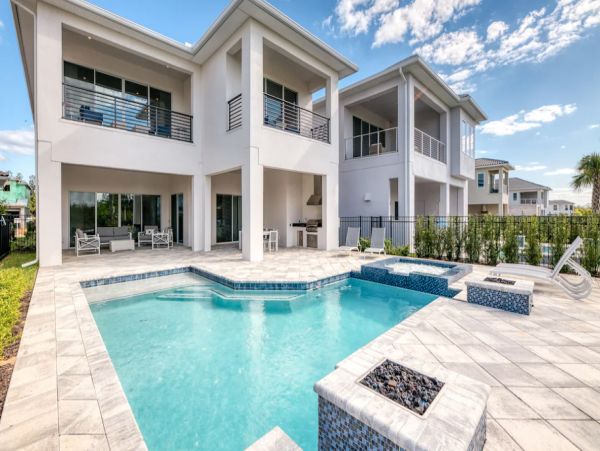 Bears Den Luxury Rental on 18th Hole