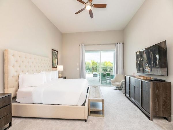 Bears Den Luxury Rental on 18th Hole