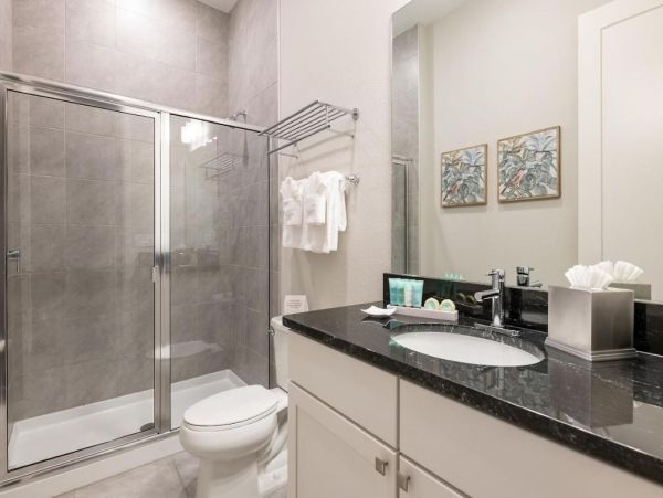 Bears Den Luxury Rental on 18th Hole