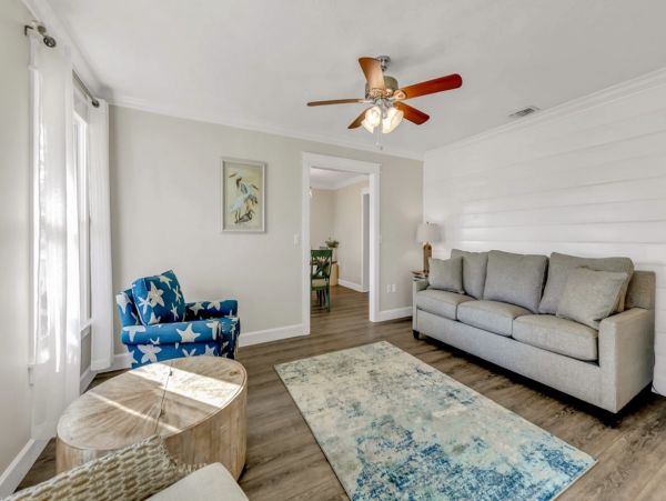 Gorgeous Vacation Home with Private Pool Sleeps 12
