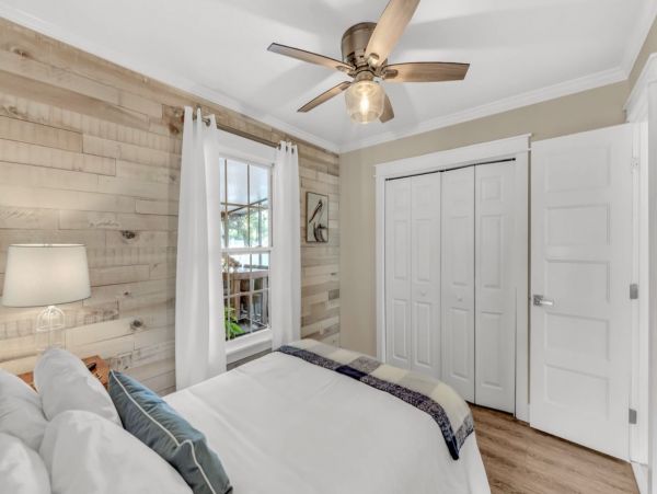 Gorgeous Vacation Home with Private Pool Sleeps 12