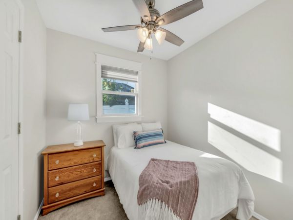Gorgeous Vacation Home with Private Pool Sleeps 12