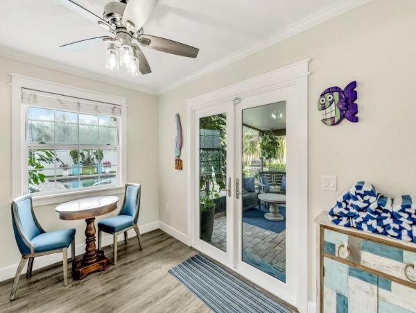 Gorgeous Vacation Home with Private Pool Sleeps 12