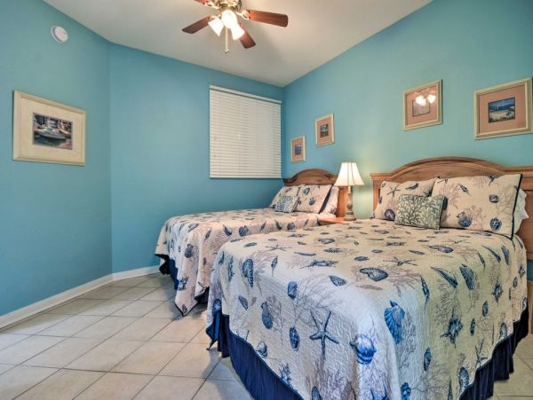 Navarre Beach Three Bedroom Vacation Condo Right on the Beach