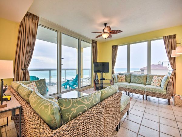 Navarre Beach Three Bedroom Vacation Condo Right on the Beach
