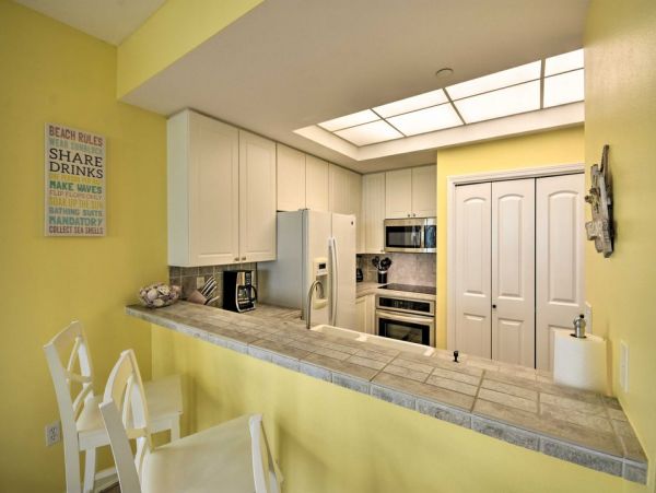 Navarre Beach Three Bedroom Vacation Condo Right on the Beach