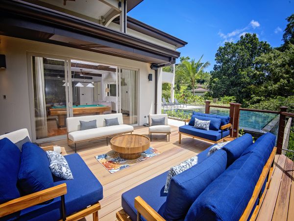 Luxury Vacation Villa in Jaco with Infinity Pool Sleeps 10