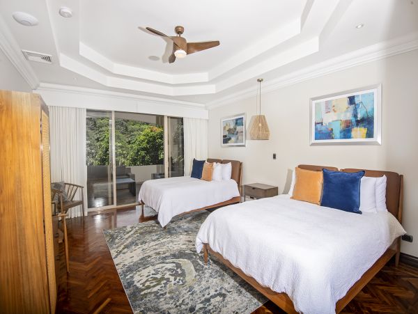 Luxury Vacation Villa in Jaco with Infinity Pool Sleeps 10