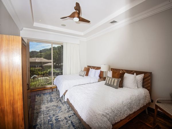 Luxury Vacation Villa in Jaco with Infinity Pool Sleeps 10